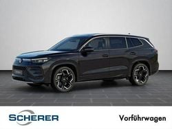 Grenadillschwarz metallic (metallic) Gebraucht 2025 VW Tayron R-line SUV | 59.730 € (Etwas zu teuer)