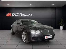 Grau Gebraucht 2019 Bentley Flying Spur Limousine | 99.999 €