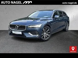 Blau Gebraucht 2021 Volvo V60 Inscription Kombi | 31.800 € (Guter Preis)