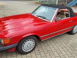 Rot Gebraucht 1986 Mercedes 560 Cabrio | 20.560 €