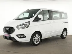 Frost weiß Gebraucht 2022 Ford Tourneo Custom Titanium X Van / Kleinbus | 37.948 € (Fairer Preis)