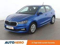 Blau Gebraucht 2022 Skoda Fabia Ambition Kleinwagen | 15.650 € (Fairer Preis)