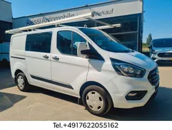Weiß Gebraucht 2019 Ford Transit Custom Trend Van / Kleinbus | 16.690 € (Fairer Preis)