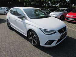 Weiß Gebraucht 2022 Seat Ibiza FR Limousine | 18.488 € (Fairer Preis)