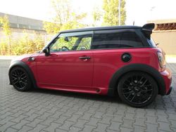 Rot Gebraucht 2011 Mini Cooper Kleinwagen | 6.999 € (Etwas zu teuer)