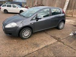 Grau Gebraucht 2009 Fiat Punto Kleinwagen | 3.000 € (Etwas zu teuer)