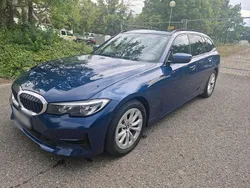 Blau Gebraucht 2022 BMW 318 Sport Line Kombi | 22.499 € (Guter Preis)