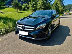 Schwarz Gebraucht 2014 Mercedes GLA200 AMG line SUV | 23.000 €