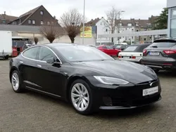 Schwarz Gebraucht 2017 Tesla Model S Limousine | 41.900 €