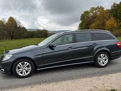 Grau Gebraucht 2010 Mercedes E200 Kombi | 6.500 € (Fairer Preis)