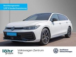 Oryxweiß perlmutteffekt Gebraucht 2025 VW Passat R-line Kombi | 51.980 € (Fairer Preis)