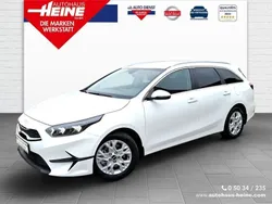 Weiß Gebraucht 2024 Kia Ceed Sportswagon Vision Kombi | 23.990 € (Guter Preis)