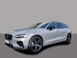 Silver dawn metallic Gebraucht 2024 Volvo V60 Ultimate Kombi | 49.888 €