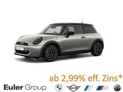 Silber Gebraucht 2024 Mini Cooper Favoured Kleinwagen | 29.875 € (Fairer Preis)