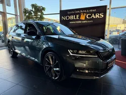 Grau Gebraucht 2021 Skoda Superb SportLine Kombi | 36.590 € (Fairer Preis)