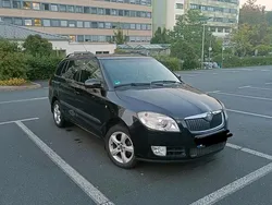 Schwarz Gebraucht 2009 Skoda Fabia Kombi | 2.250 € (Fairer Preis)