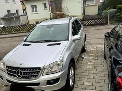 Silber Gebraucht 2025 Mercedes 320 Limousine | 6.999 €