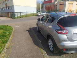 Silber Gebraucht 2015 Nissan Juke N-Connecta SUV | 10.500 € (Etwas zu teuer)
