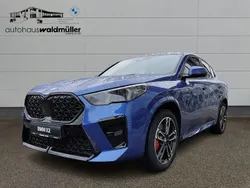 Blau Neu 2024 BMW X2 M Sport SUV | 52.888 € (Etwas zu teuer)