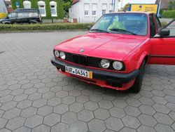 Rot Gebraucht 1990 BMW 316 Limousine | 4.999 €