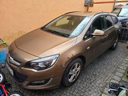 Gold Gebraucht 2013 Opel Astra Eco Kombi | 4.000 € (Guter Preis)