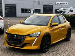 Faro gelb Gebraucht 2021 Peugeot e-208 Active Kleinwagen | 13.690 € (Fairer Preis)