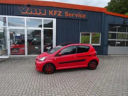 Rot Gebraucht 2014 Toyota Aygo Cool Kleinwagen | 7.990 € (Superpreis)