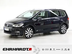 Schwarz Gebraucht 2020 VW Touran Highline Van / Kleinbus | 24.489 € (Superpreis)