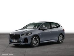 Grau Gebraucht 2025 BMW 220 Active Tourer M Sport Van / Kleinbus | 38.080 € (Teuer)