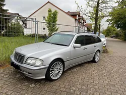 Silber Gebraucht 1998 Mercedes C240 Elegance Kombi | 8.900 €