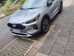 Grau Gebraucht 2025 Ford Kuga Active X SUV | 43.900 € (Etwas zu teuer)