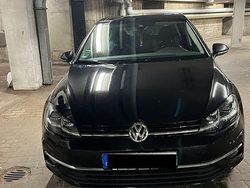 Schwarz Gebraucht 2018 VW Golf VII Join Limousine | 17.300 € (Etwas zu teuer)
