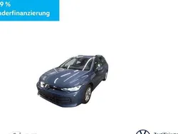 Blau Gebraucht 2024 VW Golf VIII Life Kombi | 23.850 € (Guter Preis)
