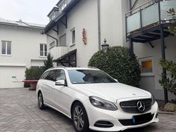 Weiß Gebraucht 2014 Mercedes E250 Avantgarde Kombi | 15.900 € (Superpreis)