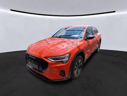 Catalunyarot metallic Gebraucht 2021 Audi e-tron Advanced SUV | 37.850 € (Etwas zu teuer)