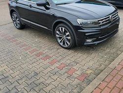 Schwarz Gebraucht 2018 VW Tiguan Highline SUV | 29.490 € (Teuer)