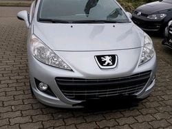 Silber Gebraucht 2012 Peugeot 207 CC Cabrio | 6.000 € (Etwas zu teuer)