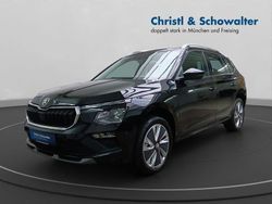 Schwarzmagic perleffekt Gebraucht 2024 Skoda Kamiq Selection SUV | 29.911 € (Etwas zu teuer)
