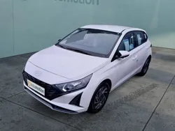 Weiß Neu 2024 Hyundai i20 Trend Limousine | 19.490 € (Guter Preis)