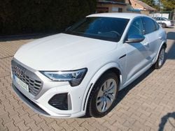 Weiß Gebraucht 2023 Audi SQ8 e-tron Sport SUV | 49.900 €
