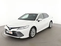 Weiß Gebraucht 2020 Toyota Camry Executive Limousine | 23.110 € (Superpreis)