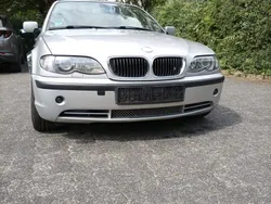 Rot Gebraucht 2005 BMW 330 Performance Limousine | 4.500 €