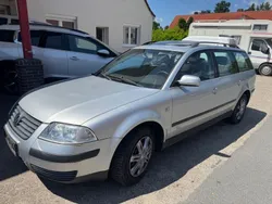 Silber Gebraucht 2002 VW Passat Comfortline Limousine | 2.999 € (Fairer Preis)