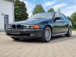 Grün Gebraucht 1998 BMW 528 Limousine | 26.500 €