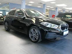 Schwarz ii Gebraucht 2022 BMW 118 Advantage Kleinwagen | 18.980 € (Guter Preis)