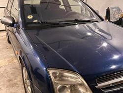 Blau Gebraucht 2003 Opel Vectra Elegance Limousine | 1.300 €