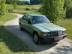 Grün Gebraucht 1987 Mercedes 190 Limousine | 13.600 €