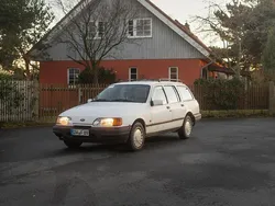 Weiß Gebraucht 1989 Ford Sierra Kombi | 1.500 €