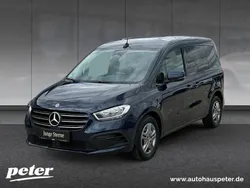 Cavansitblau Gebraucht 2023 Mercedes T180 Style Van / Kleinbus | 24.490 € (Superpreis)