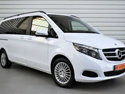 Weiß Gebraucht 2019 Mercedes V220 Van / Kleinbus | 34.990 € (Guter Preis)